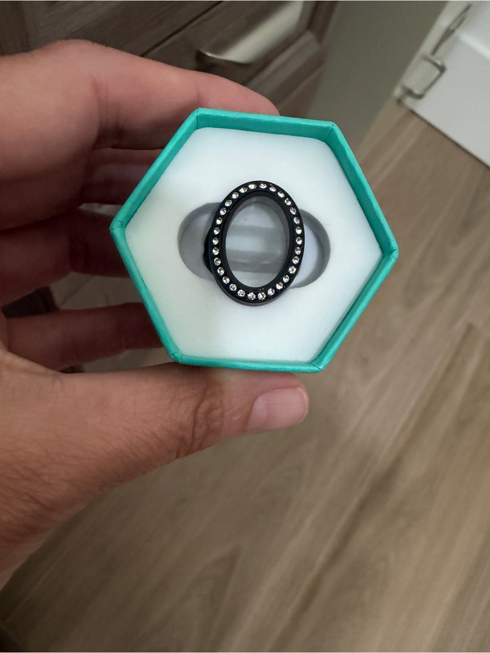 Origami Owl Black Living Locket Oval Ring Size 7